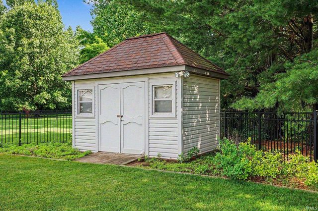 3828 Thornridge Drive, Elkhart, IN 46514