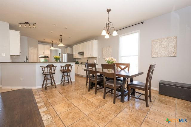 773 Rolling Hills Drive, Killeen, TX 76543