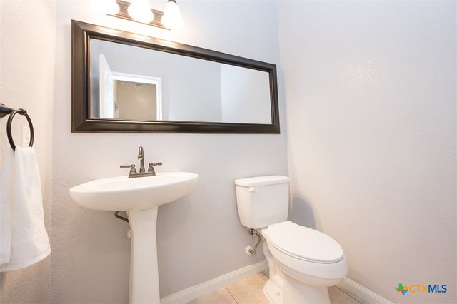 773 Rolling Hills Drive, Killeen, TX 76543