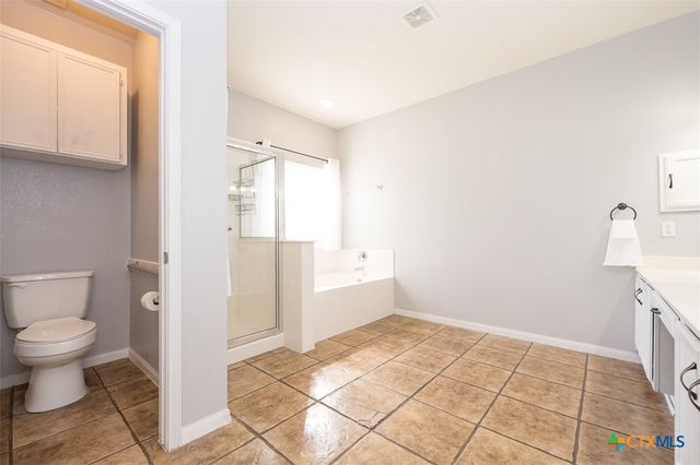 773 Rolling Hills Drive, Killeen, TX 76543