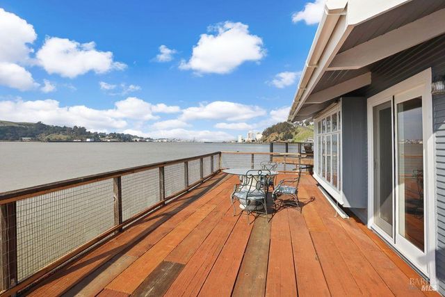 34 SANDY BEACH Rd, Vallejo, CA 94590