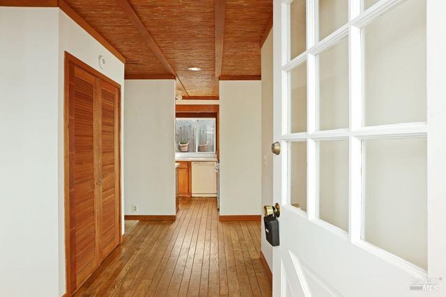 34 SANDY BEACH Rd, Vallejo, CA 94590