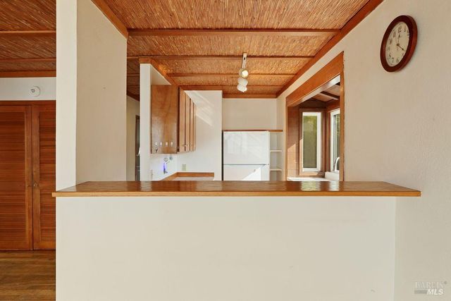 34 SANDY BEACH Rd, Vallejo, CA 94590