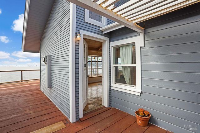 34 SANDY BEACH Rd, Vallejo, CA 94590