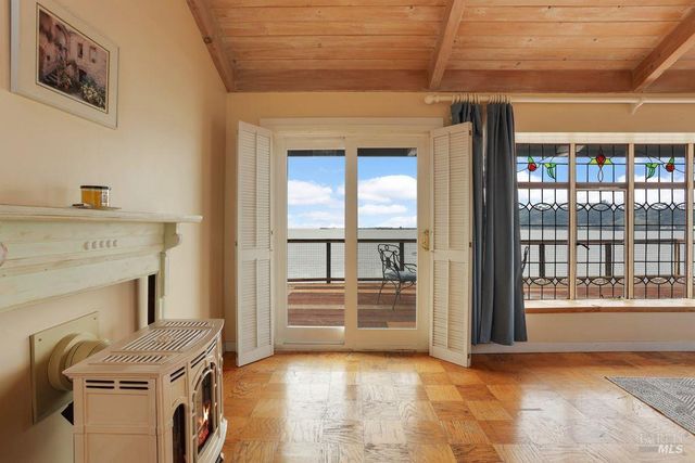 34 SANDY BEACH Rd, Vallejo, CA 94590