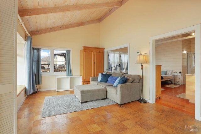 34 SANDY BEACH Rd, Vallejo, CA 94590