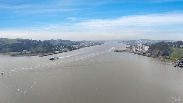 34 SANDY BEACH Rd, Vallejo, CA 94590