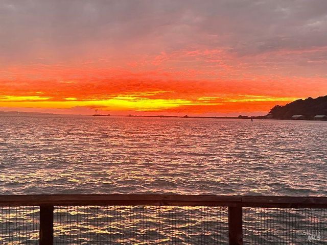 34 SANDY BEACH Rd, Vallejo, CA 94590