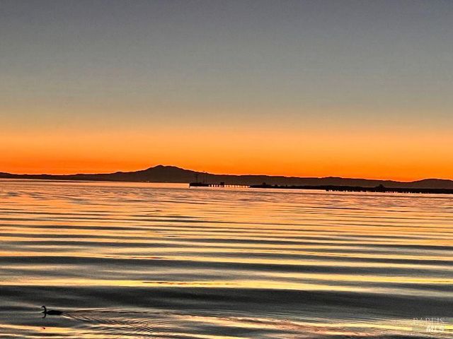 34 SANDY BEACH Rd, Vallejo, CA 94590