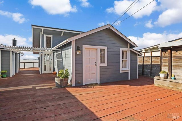 34 SANDY BEACH Rd, Vallejo, CA 94590