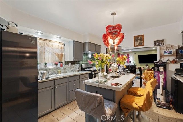 511 S Pannes, Compton, CA 90221