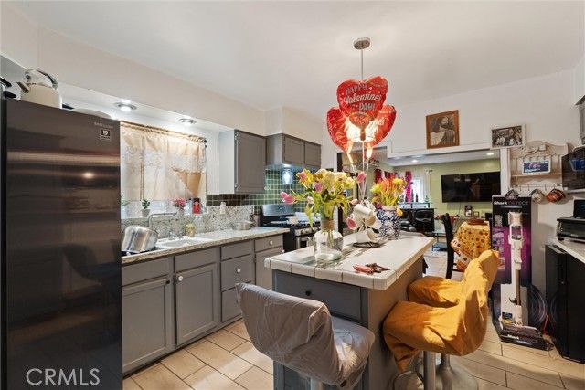 511 S Pannes, Compton, CA 90221