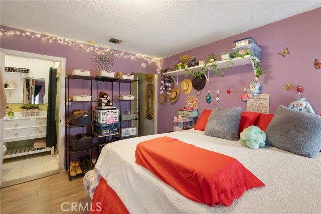 511 S Pannes, Compton, CA 90221