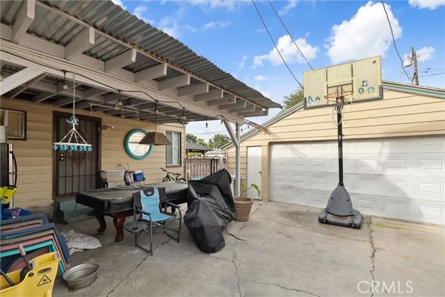 511 S Pannes, Compton, CA 90221