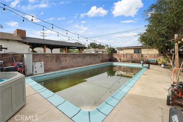 511 S Pannes, Compton, CA 90221