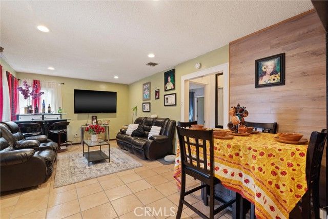 511 S Pannes, Compton, CA 90221