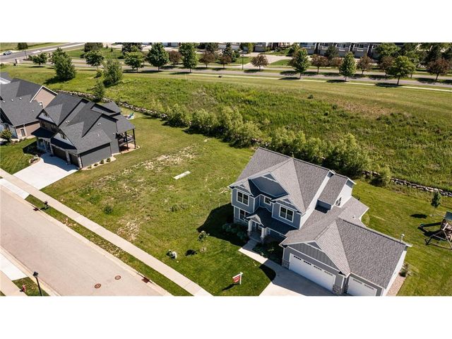 1004 Southwell Enclave NE, Byron, MN 55920