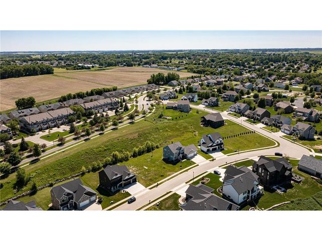 1004 Southwell Enclave NE, Byron, MN 55920