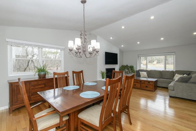 W329N4791 Elderwood DRIVE, Nashotah, WI 53058