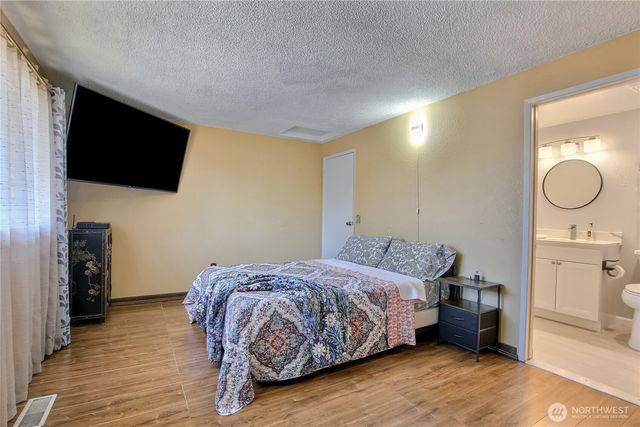 2601 SW 347th Street, Federal Way, WA 98023