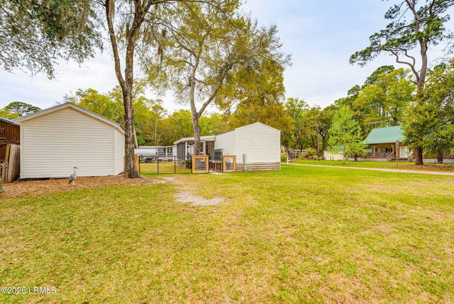 3 Shamrock Road, St. Helena Island, SC 29920