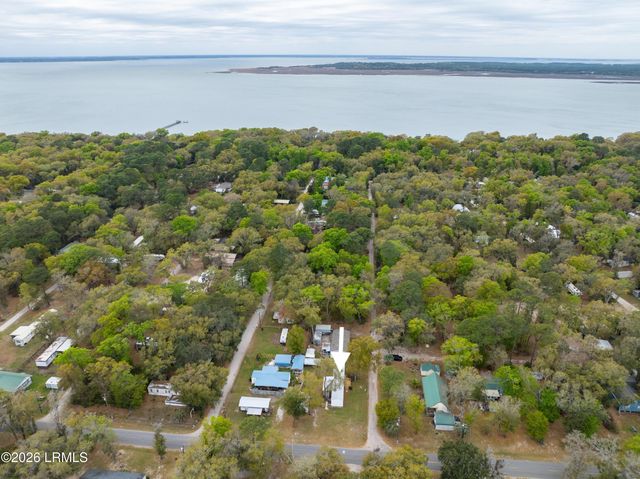 3 Shamrock Road, St. Helena Island, SC 29920