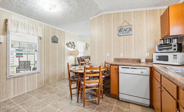 3 Shamrock Road, St. Helena Island, SC 29920