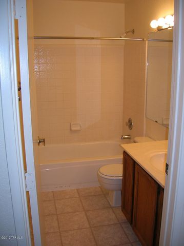 8645 N Auriga Way, Tucson, AZ 85742