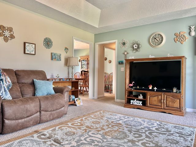 102 Boone Dr, Manchester, TN 37355