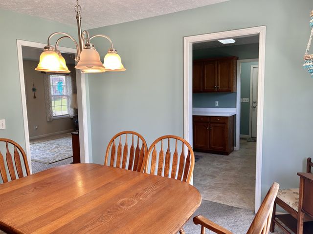 102 Boone Dr, Manchester, TN 37355
