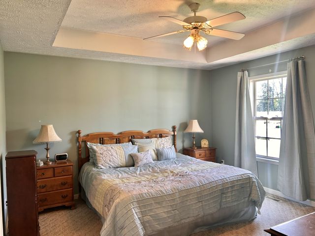 102 Boone Dr, Manchester, TN 37355