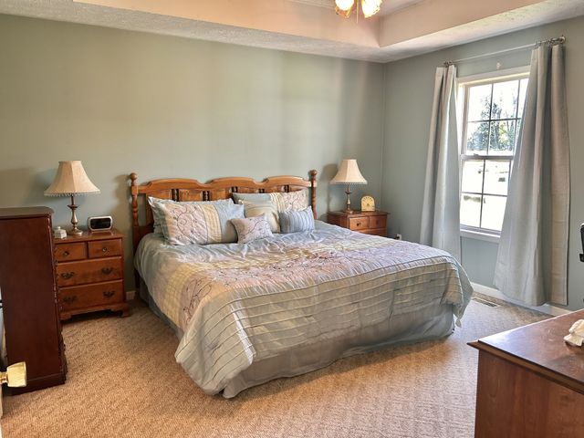 102 Boone Dr, Manchester, TN 37355
