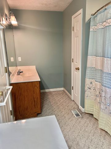 102 Boone Dr, Manchester, TN 37355