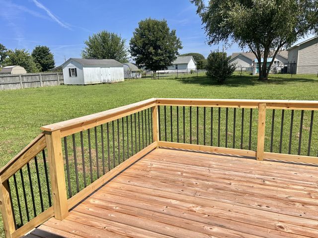 102 Boone Dr, Manchester, TN 37355