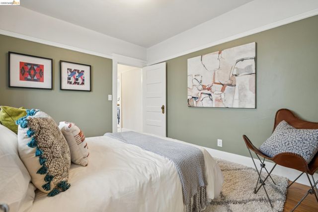 981 60Th St, Oakland, CA 94608