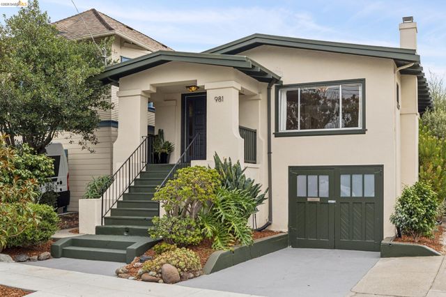 981 60Th St, Oakland, CA 94608