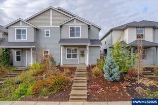 1612 SE Barberry Av, Dallas, OR 97338