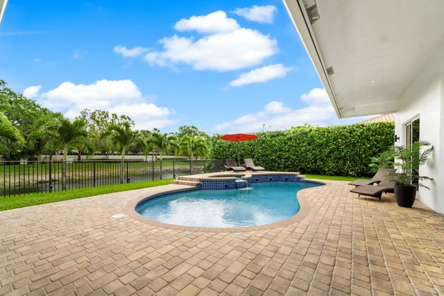 7276 NW 63rd Terrace, Parkland, FL 33067