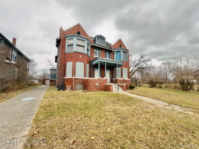 1092 E Grand Boulevard, Detroit, MI 48207