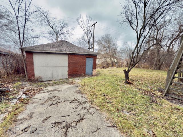 1092 E Grand Boulevard, Detroit, MI 48207