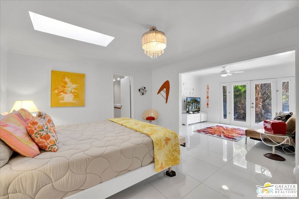 Image 25 of property listing at 1109 E Mesquite Avenue, Palm Springs, CA 92264