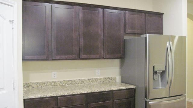 2304 Three Wood Way, Navasota, TX 77868