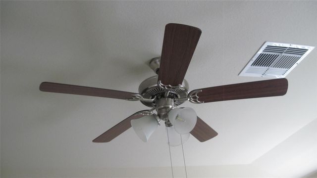 2304 Three Wood Way, Navasota, TX 77868