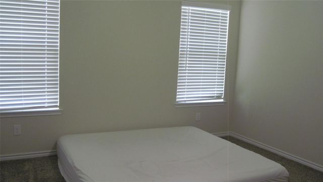 2304 Three Wood Way, Navasota, TX 77868