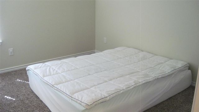 2304 Three Wood Way, Navasota, TX 77868