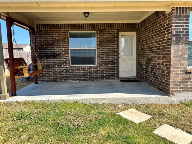 2304 Three Wood Way, Navasota, TX 77868