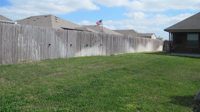 2304 Three Wood Way, Navasota, TX 77868