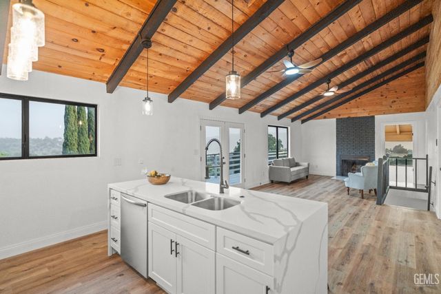 24501 Pueblo Court, Tehachapi, CA 93561