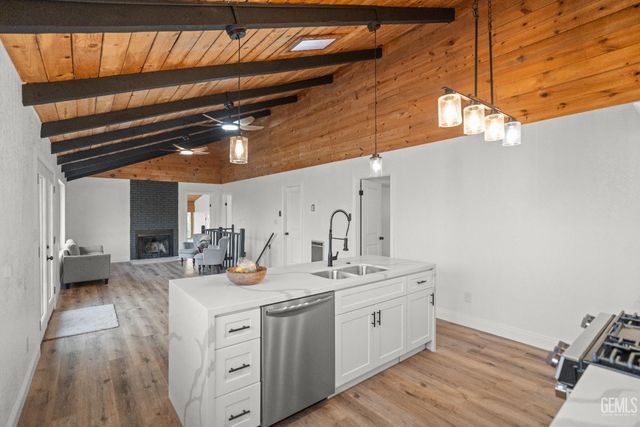 24501 Pueblo Court, Tehachapi, CA 93561