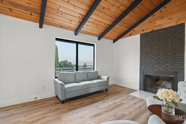 24501 Pueblo Court, Tehachapi, CA 93561